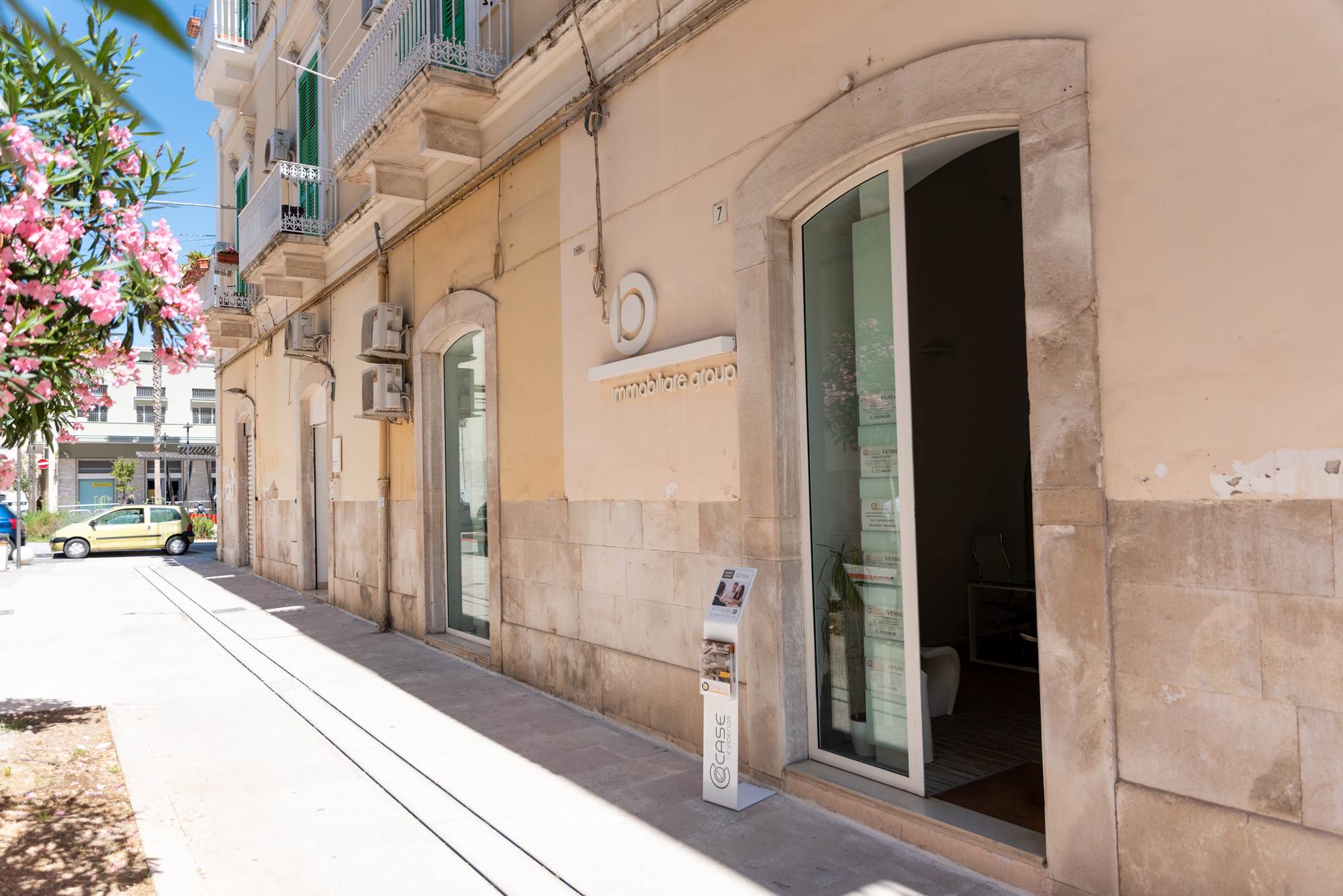 Broker Soluzioni Immobiliari - Via A. Cairoli, 5-7 - 70056 MOLFETTA (BA)